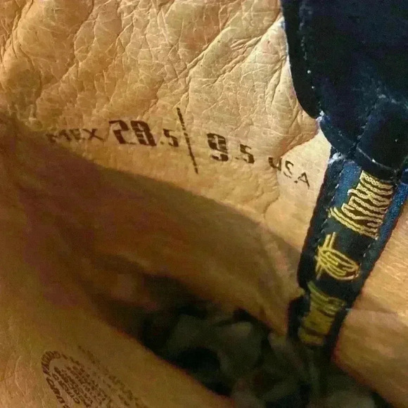 Cowboy boots - Picture 5 of 6